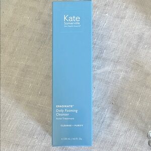 Kate Somerville EradiKate 3% Sulfur Daily
Foaming Cleanser